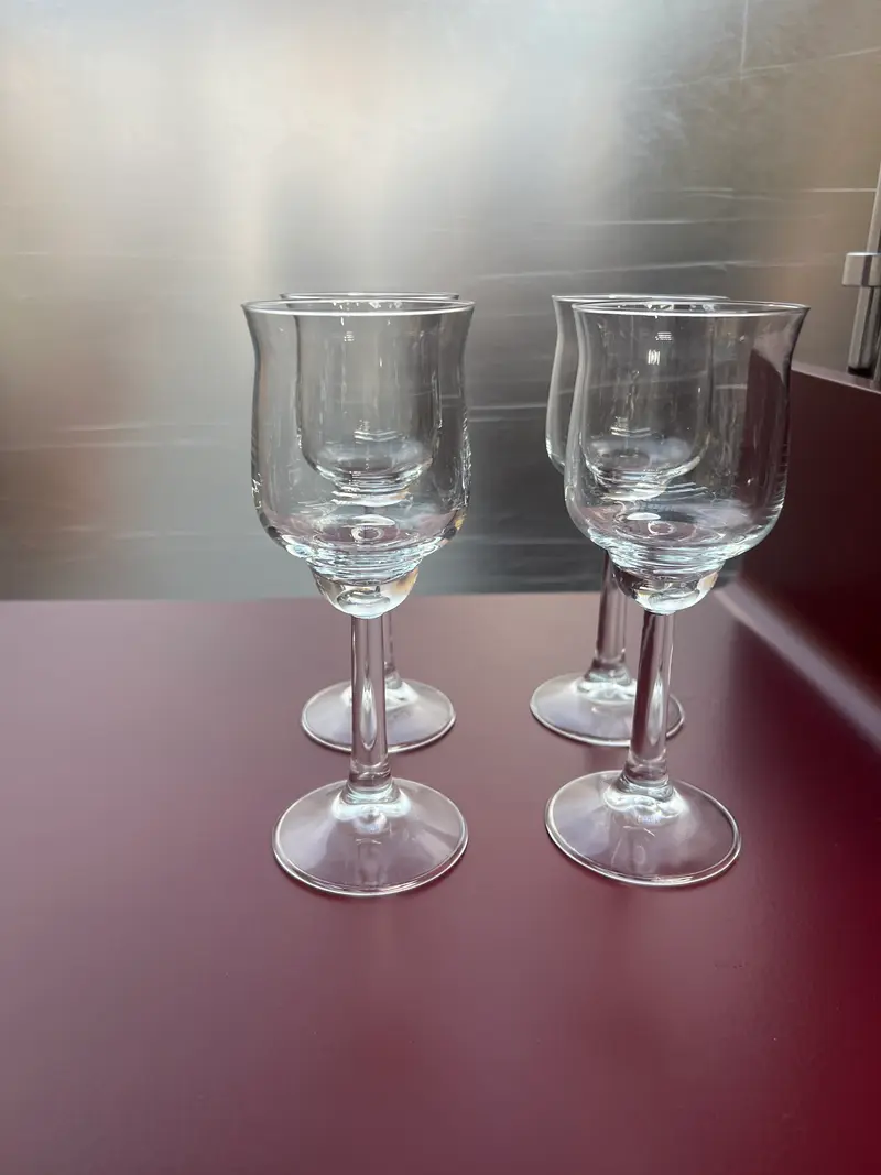 Ambassador Liquor Glasses (4)