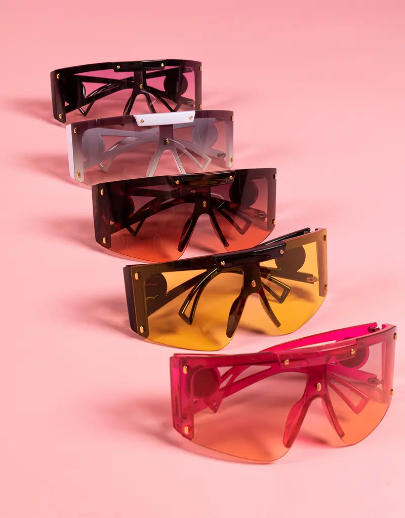 Ample sunglasses