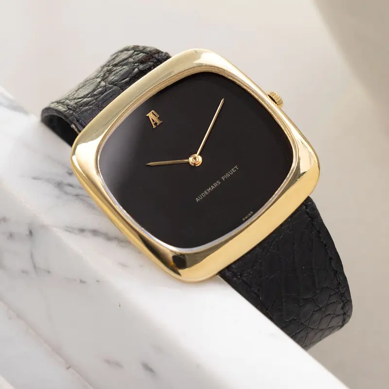 Audemars Piguet "Coussin " 18 k yellow gold Dresswatch “ultra thin “