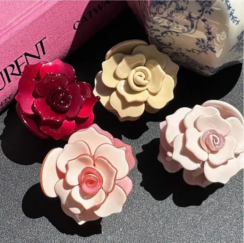 Camellia Hair Claw