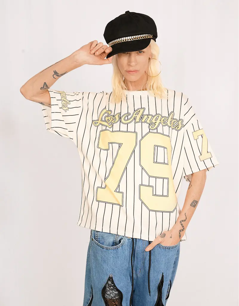 Chain and rhinestones sailor cap