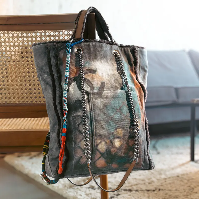 Chanel Art School Oh My Boy Graffiti Canvas Tote Tasche