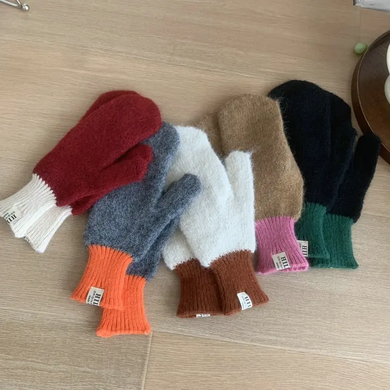 Colour Block Mittens