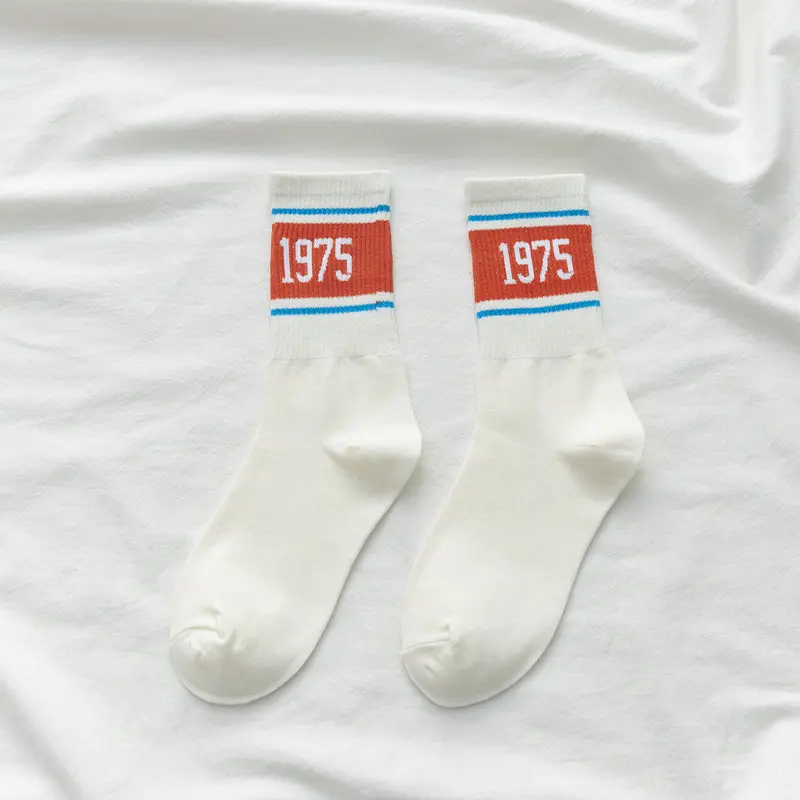 Contrast Stripe 1975 Sporty Crew Socks