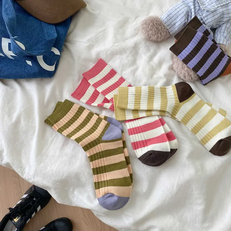 Contrast Stripe Crew Socks (7 Colours)