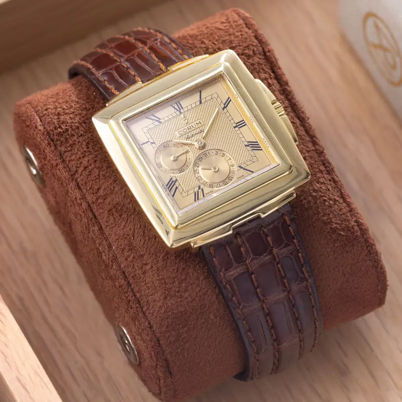 Corum Quadratus 74.121.56 Gelbgold Dress Watch
