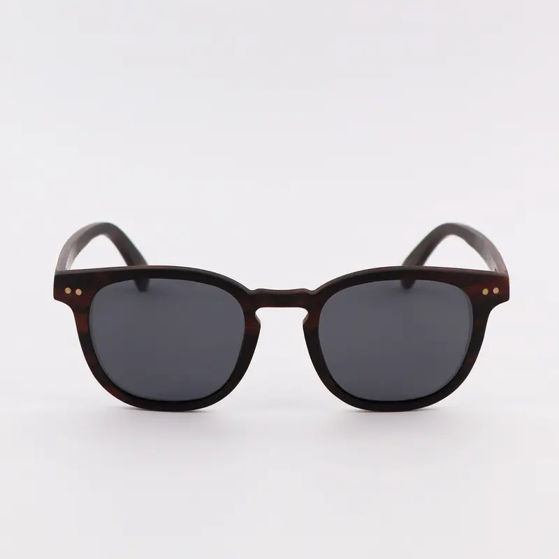 COSMO Ebony Sunglasses | smoke lenses