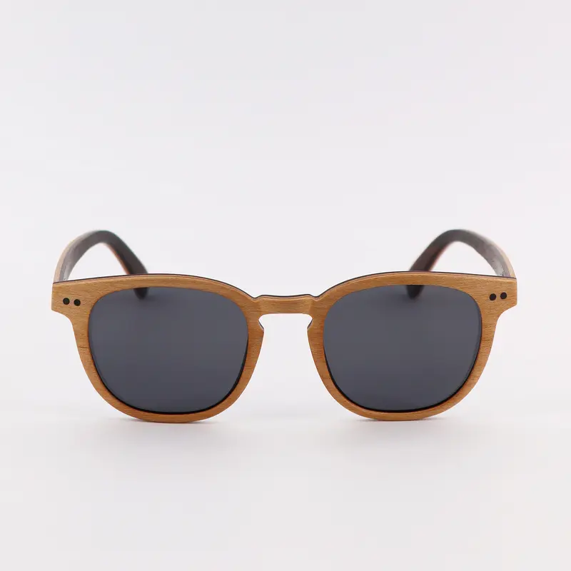 COSMO Maple Sunglasses | smoke lenses