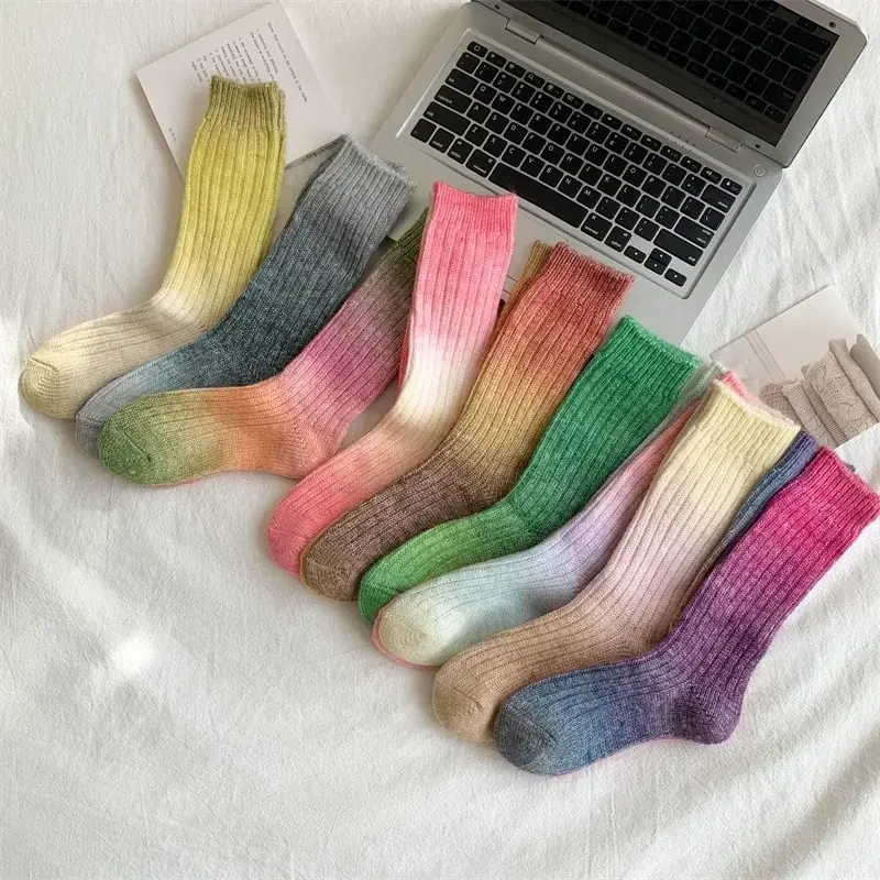 Dreamy Gradient Crew Socks