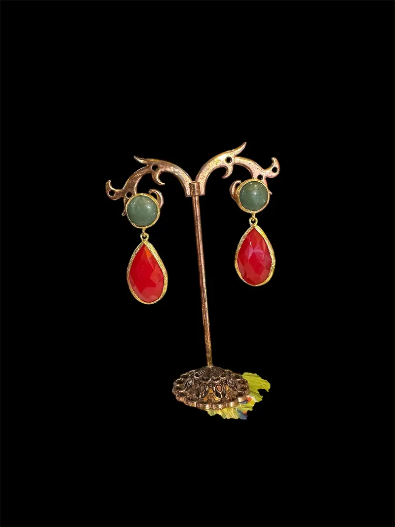 Earings red green