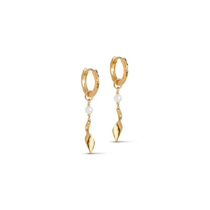 enamel oorbellen may pearls