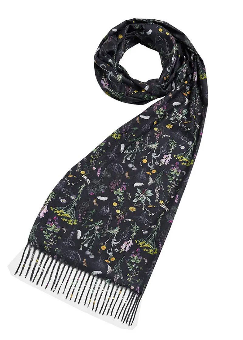 Fable England Wilderness Tassel Scarf Black
