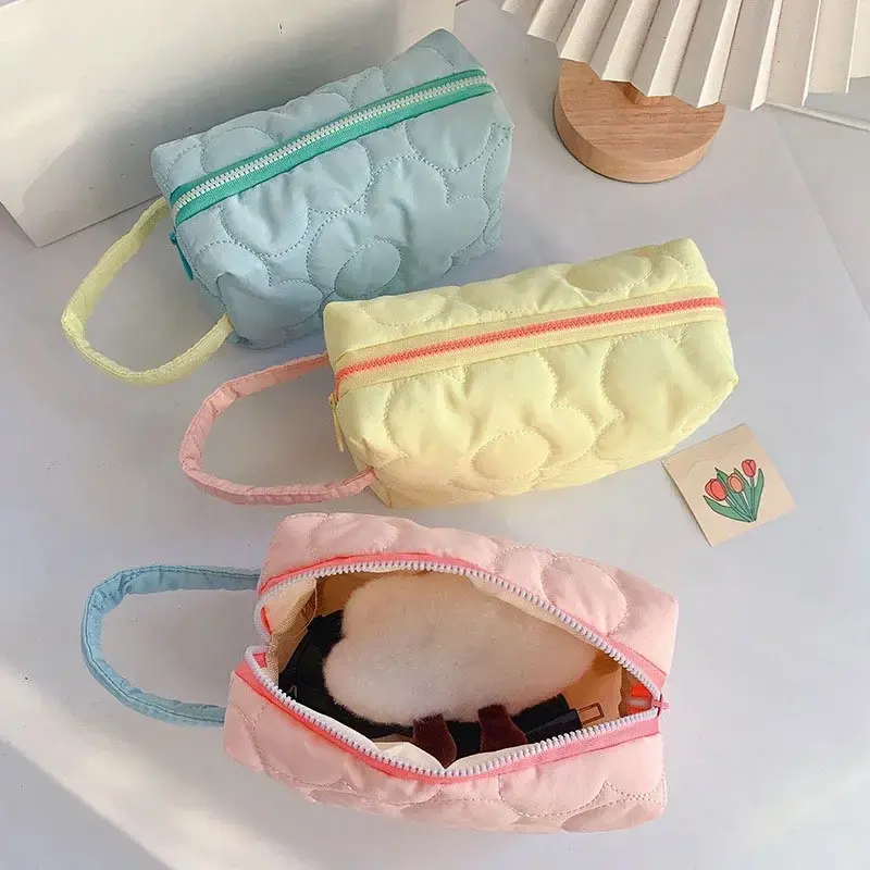 Floral Quilted Zipper Pouch