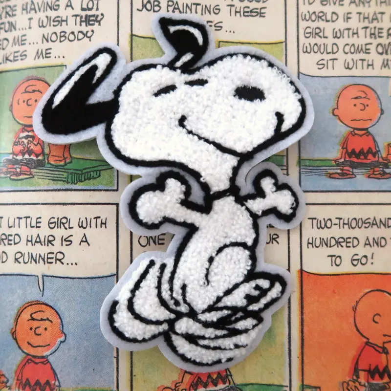 Fluffy Dancing Snoopy Peanuts comic embroidered patch/appliqué