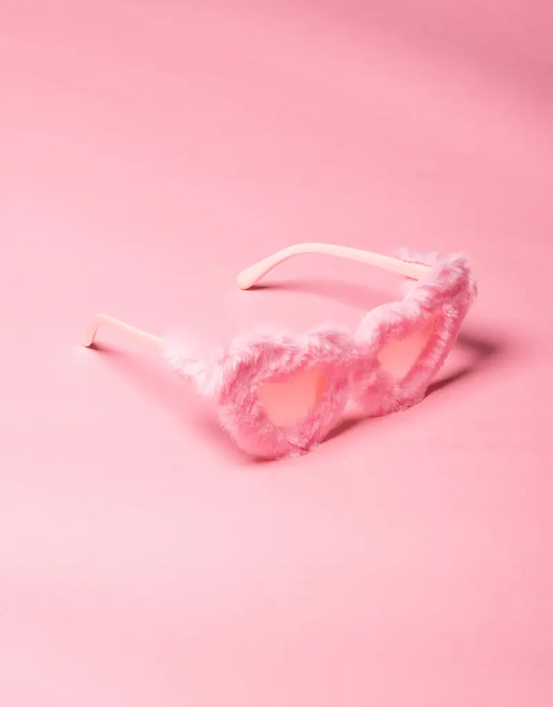 Fluffy hearts sunglasses