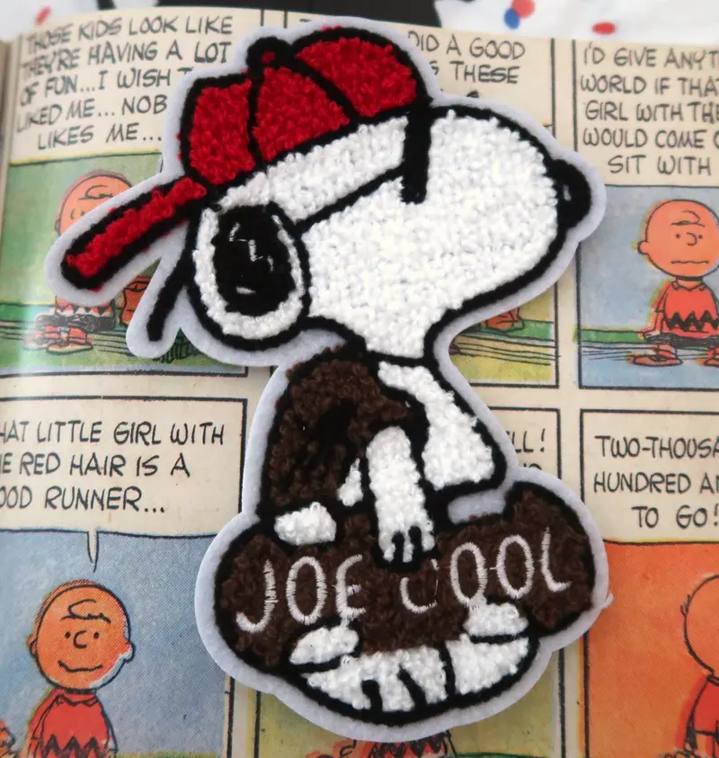 Fluffy Joe Cool Snoopy Peanuts comic embroidered patch/appliqué