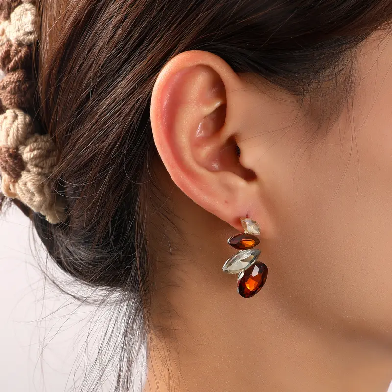 Go Dutch Label Oorknoppen Half Flower Stone Stud Goud