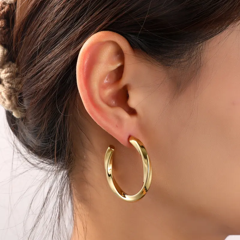 Go Dutch Label Oorknoppen Twisted Hollow Hoop - 30mm
