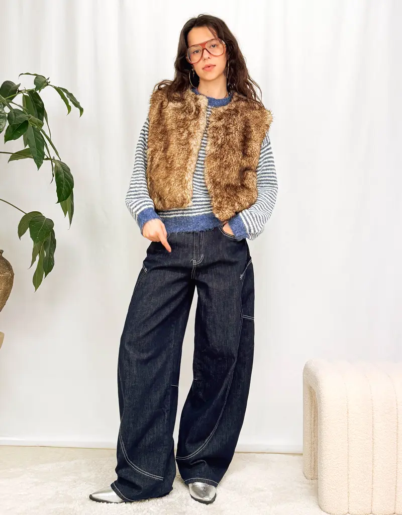 Hairy cropped waistcoat