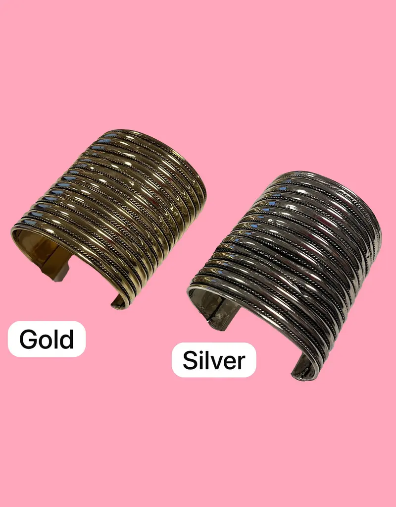 Handcrafted striped motive statement cuff