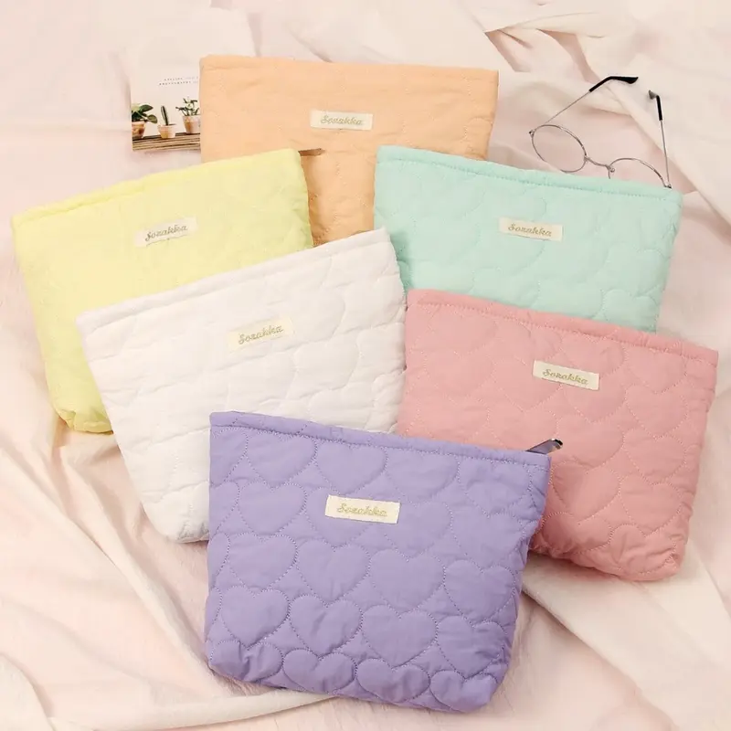 Heart Pattern Quilted Zipper Pouch