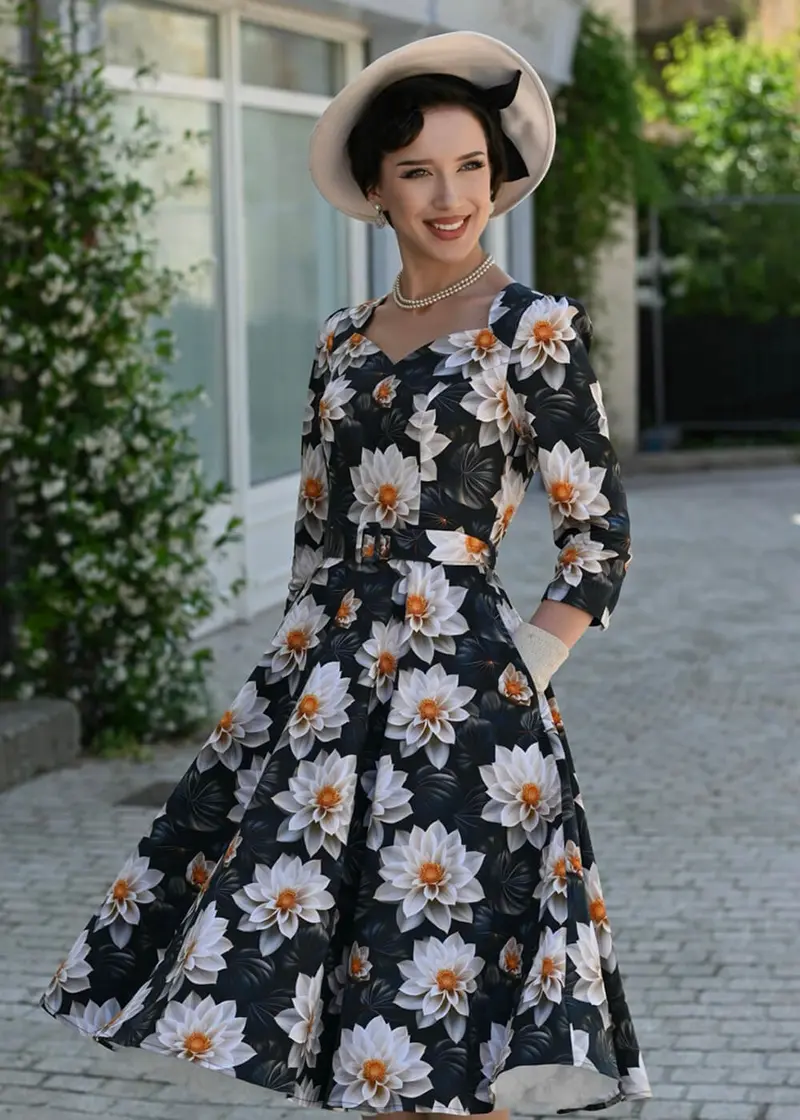 Hearts & Roses Farah Floral 50's Swing Dress Black