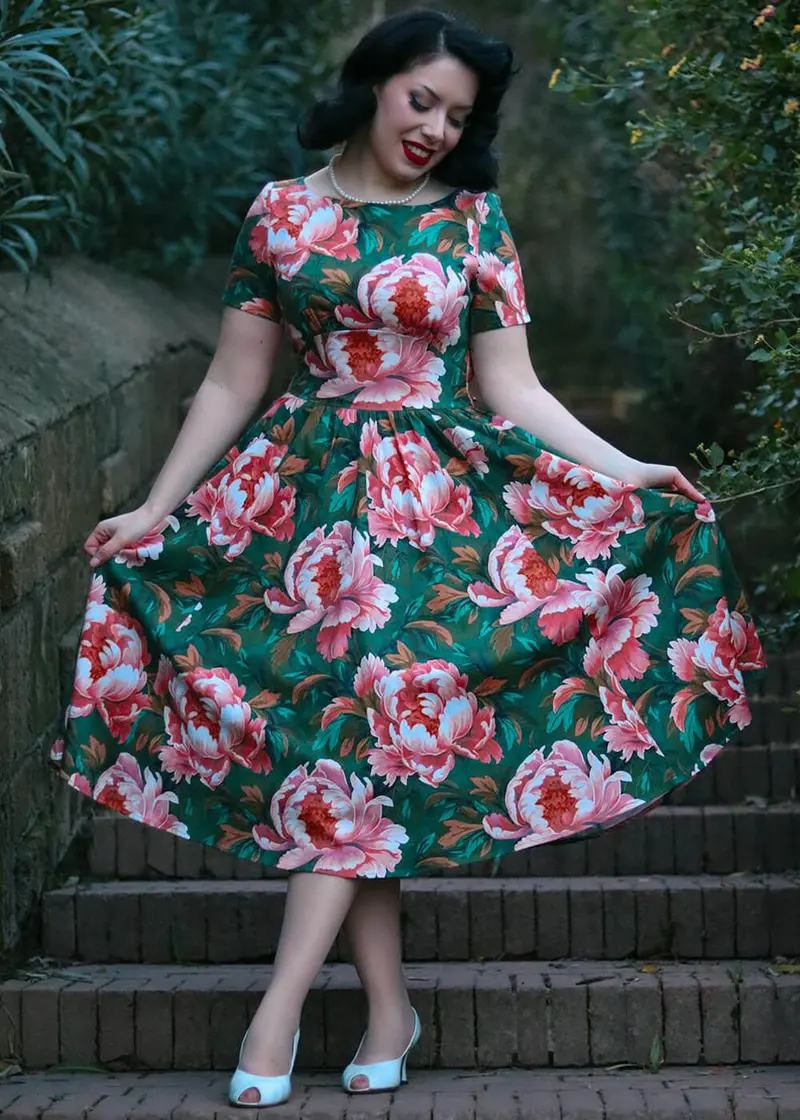 Hearts & Roses Norah Floral 50s Swing Dress Green