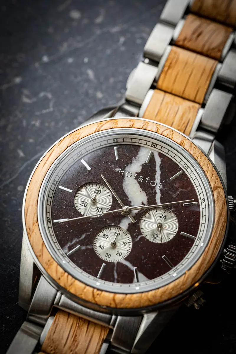 HOT&TOT | ROYAL OAK HOUTEN HERENHORLOGE | CHRONOGRAAF | 42MM | EIKENHOUT | ROOD MARMER | SAFFIER KRISTAL | ZILVER RVS