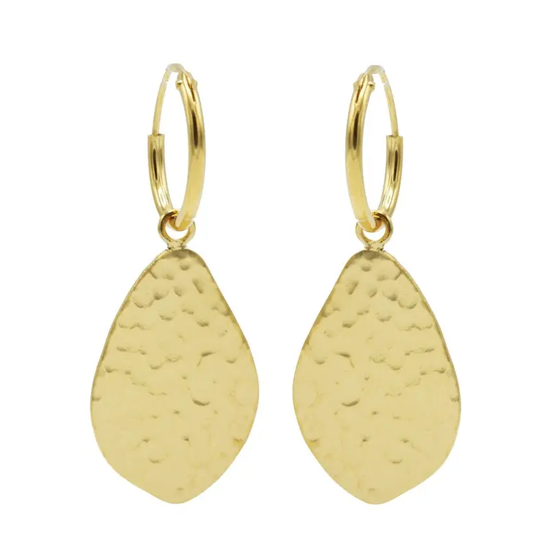 Karma Oorhangers drop hammered