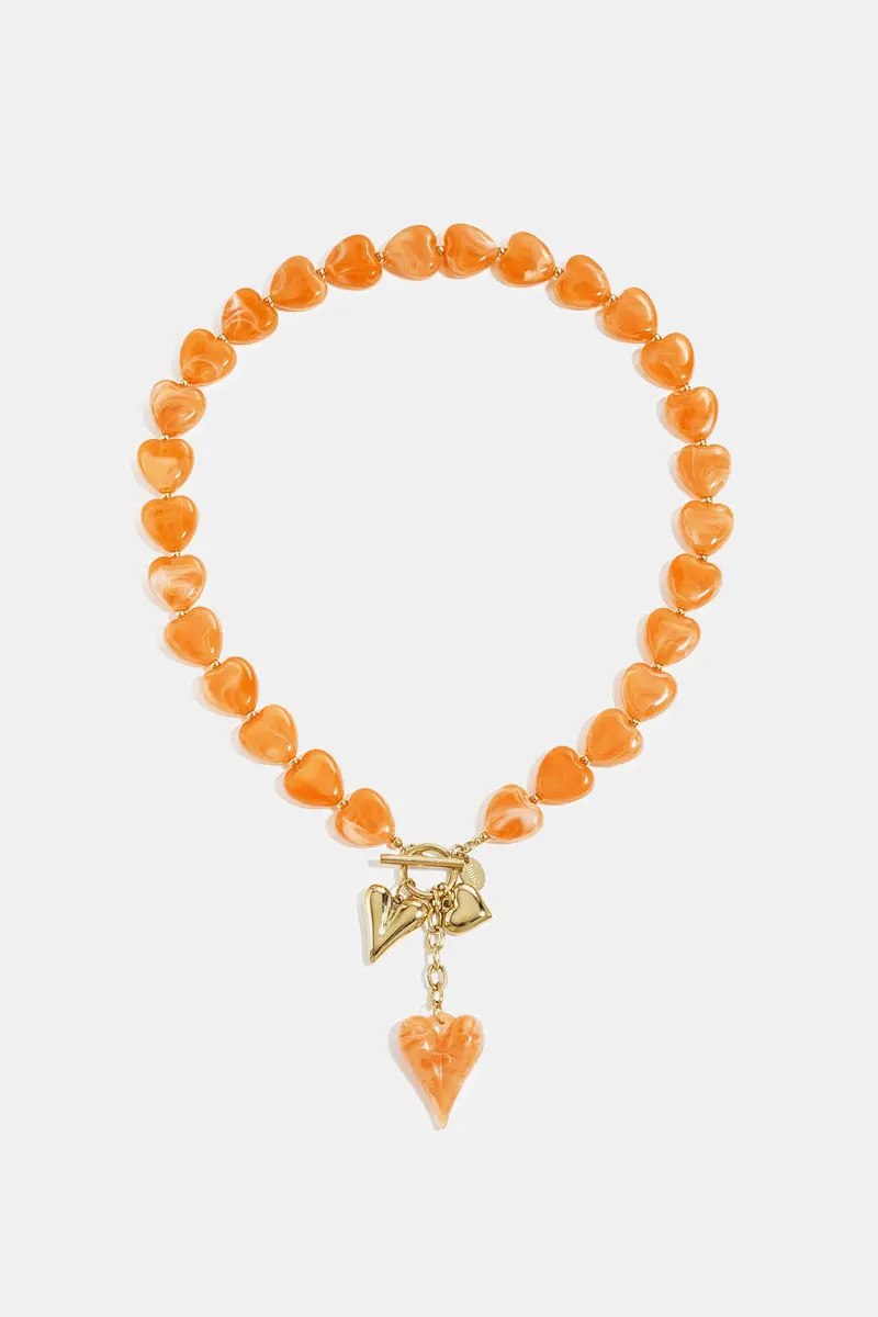 Kralenketting met hangende harten charms