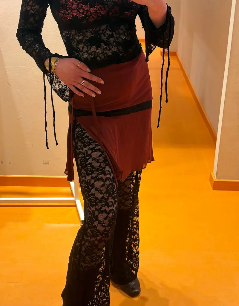 Lace flare pantalon
