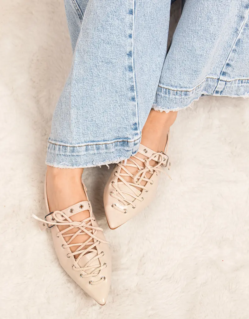 Lace-up buckle slingback pointed patent vegan leather shoes