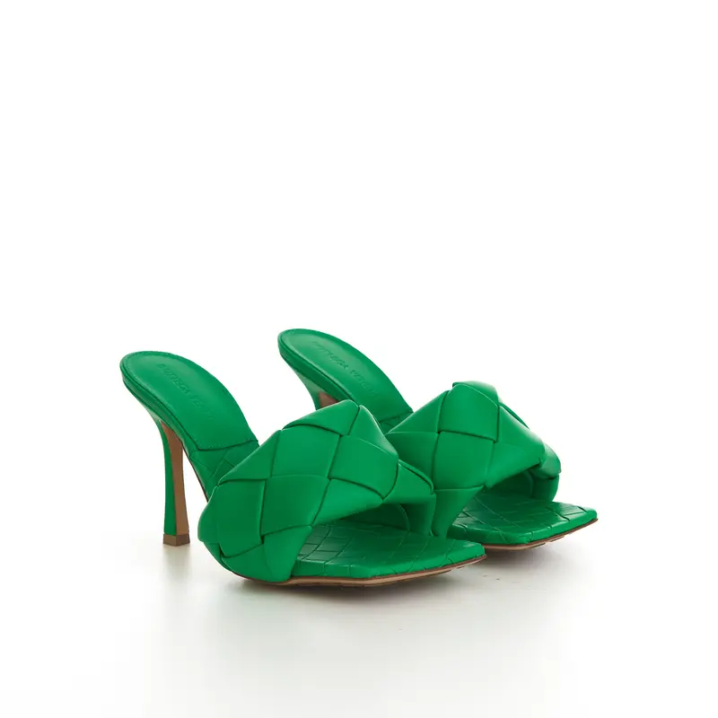 Lido Mules In Grass Green Intreccio Leather