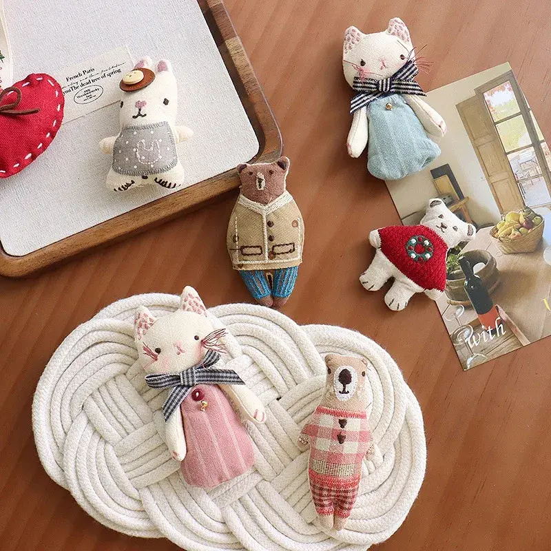 Linen Animal Pals Brooch (6 Designs)