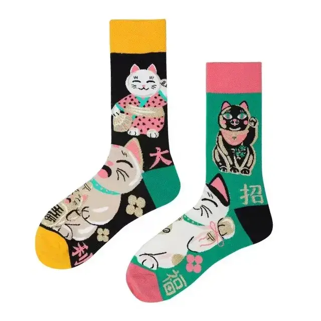 Maneki Neko Mismatched Crew Socks