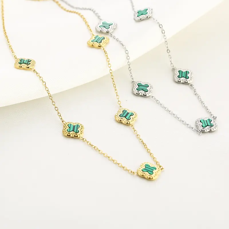 Michelle Bijoux Collier 5 klavers groene stenen
