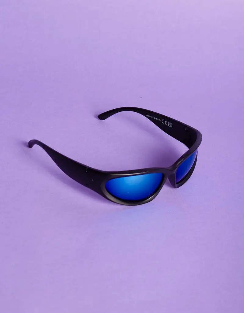 Millennial mirror sunglasses