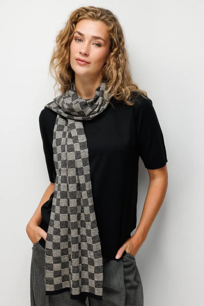 MOSAIC SHAWL BLACK-BEIGE