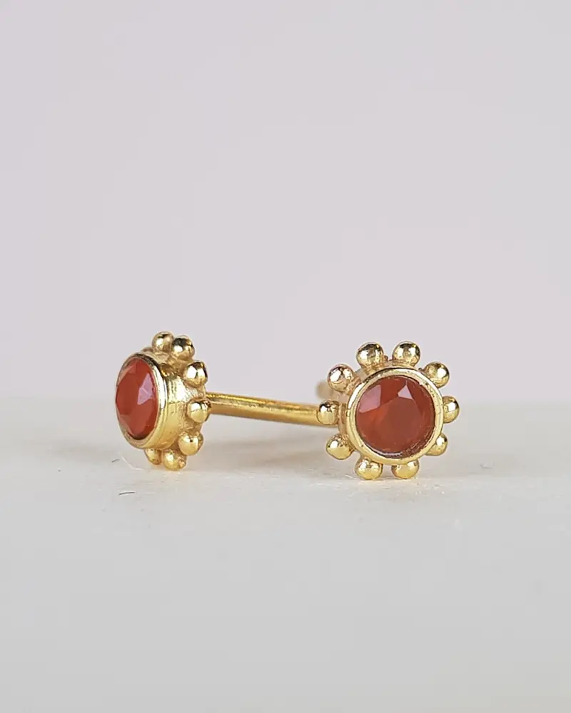 Muja Juma Oorknoppen Firefly red agate round