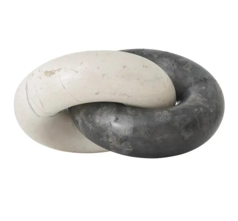 MUST Living Object Chain Round