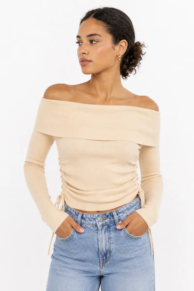 Off shoulder longsleeve beige