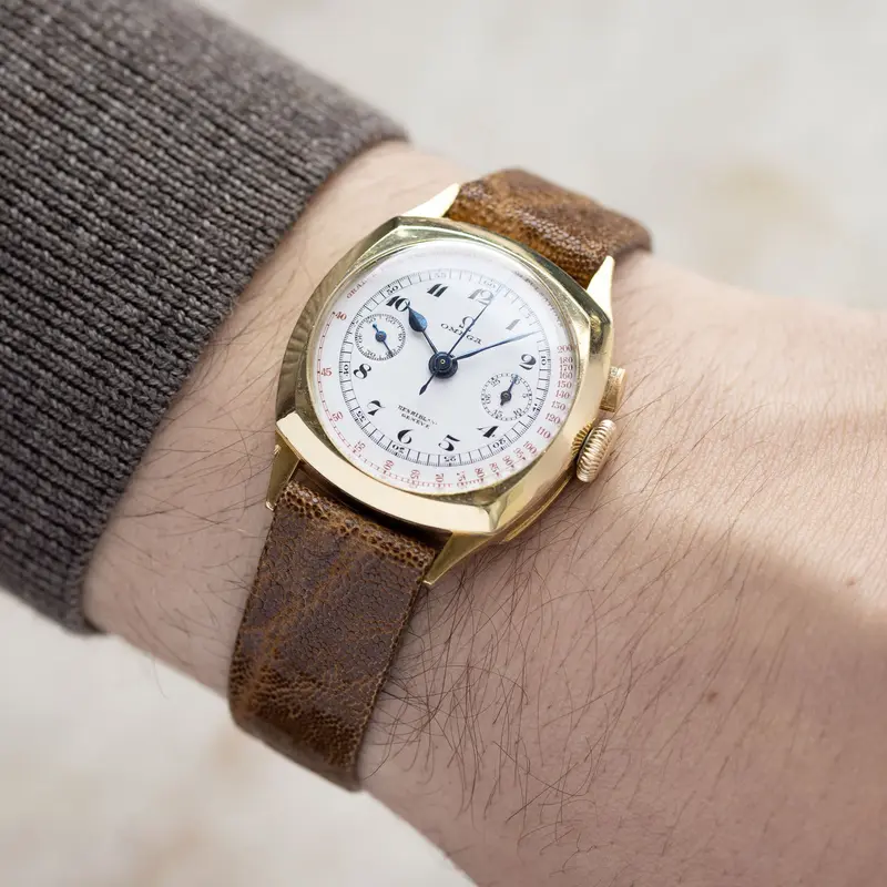 Omega Chronograph CK808 Golbgold mit Doppel signiertem Pulsation Zifferblatt
