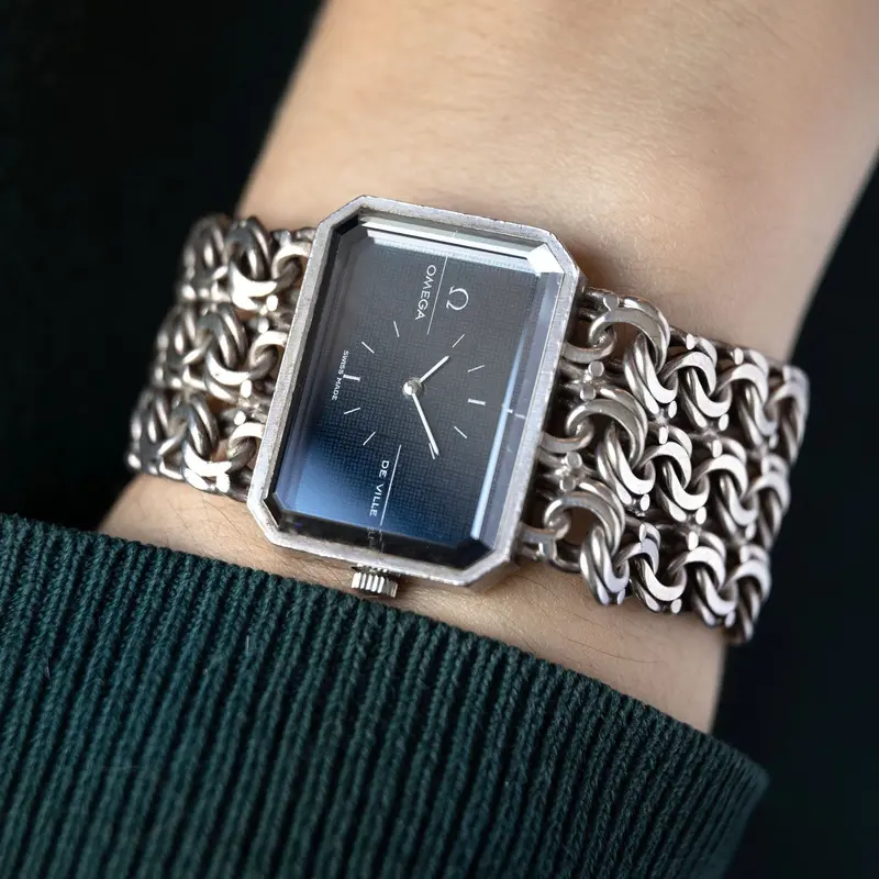 Omega De Ville Silber mit blauem Zifferblatt Andrew Grima