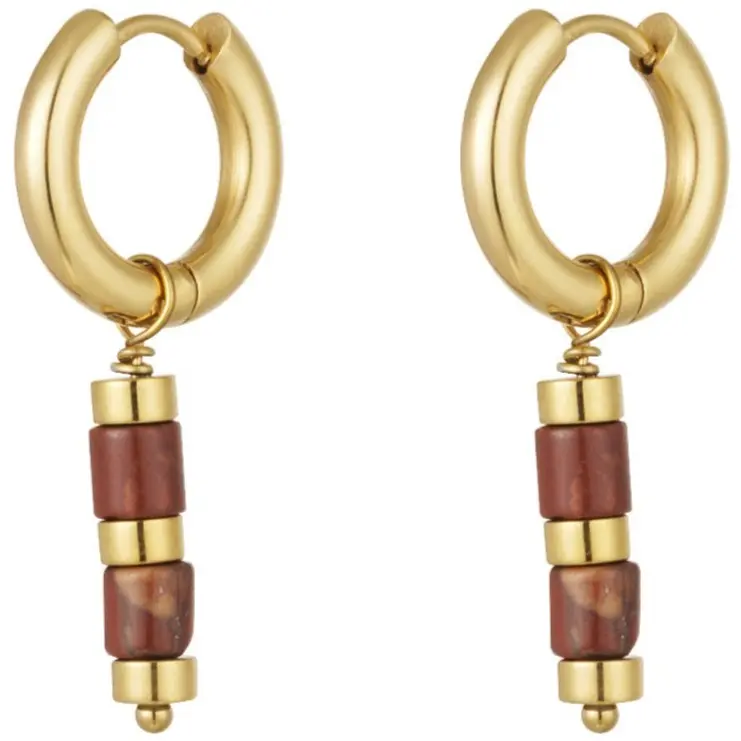 Oorbellen kraaltjes gouden details goud rood