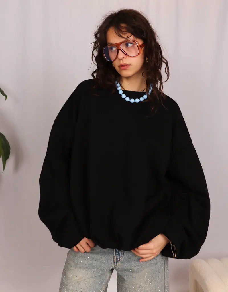 Oversized balloon sweater