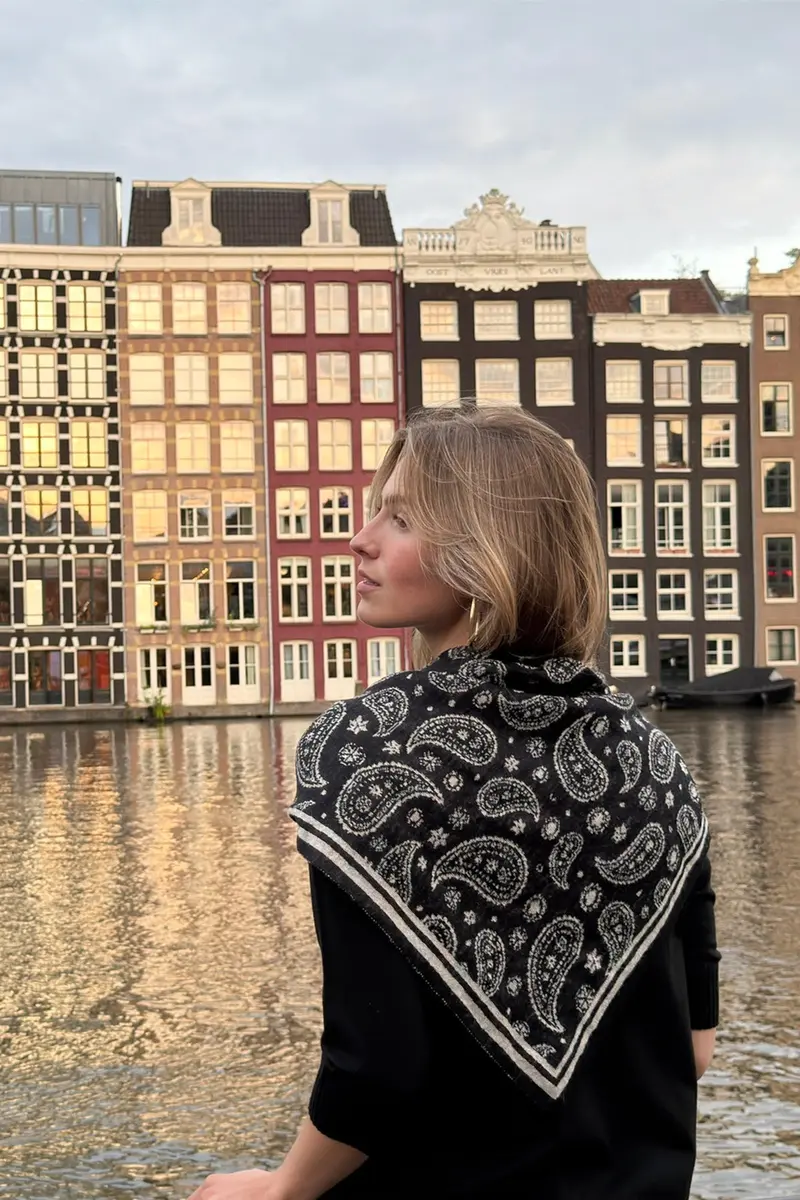 PATARA SQUARE FOULARD BLACK-BEIGE