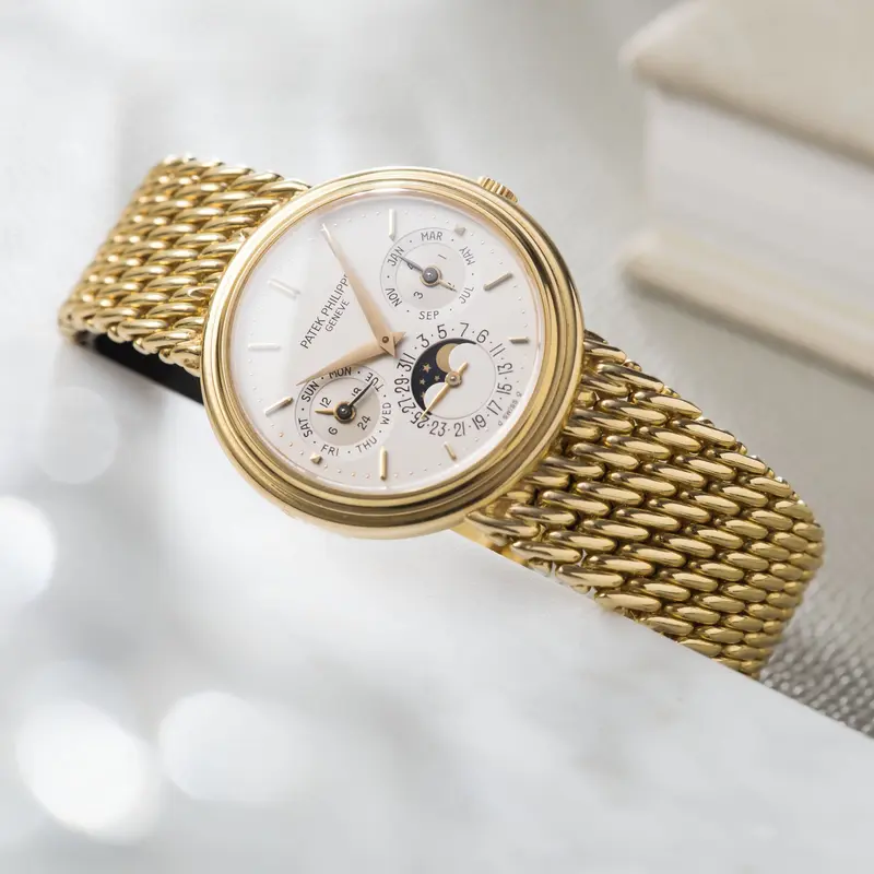 Patek Philippe Perpetual Kalender Gelbgold Referenz 3945/1