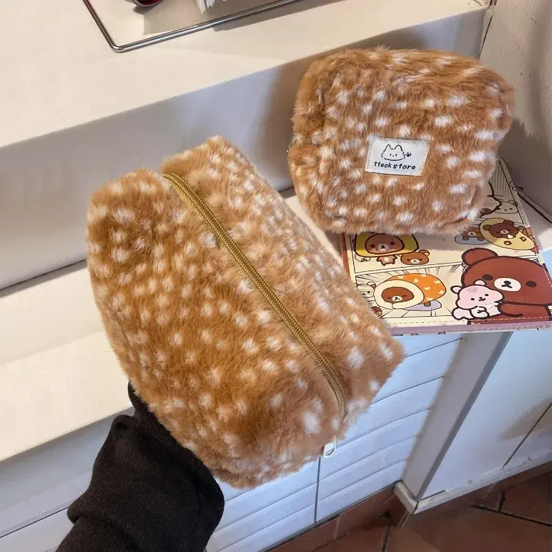 Plush Deer Pattern Zipper Pouch