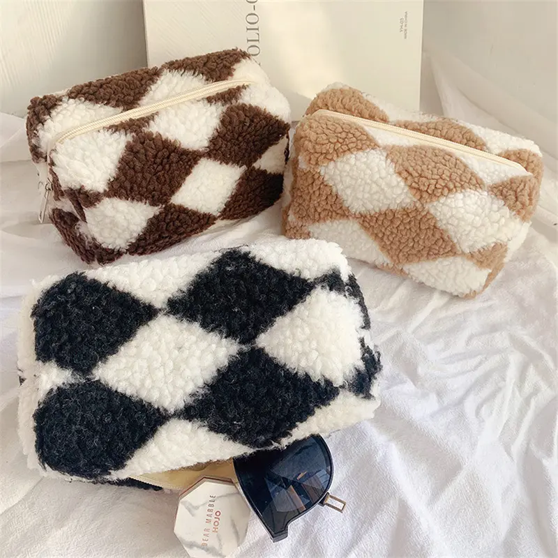 Plush Diamond Print Zipper Pouch (3 Colours)