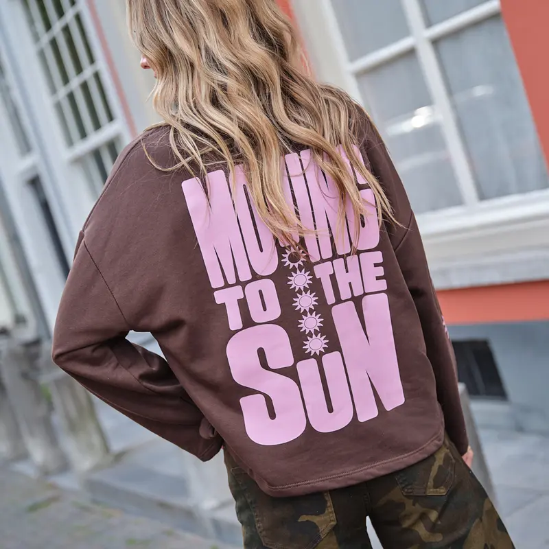 PRE-ORDER Sun sweater bruin